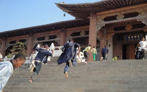 萬里送愛，非洲耕心：一位臺灣義工的馬拉維日記